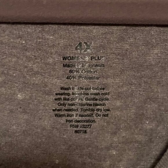 Merry Christmas Wine Graphic Long Sleeve Tee Size 4xl - Picture 5 of 5